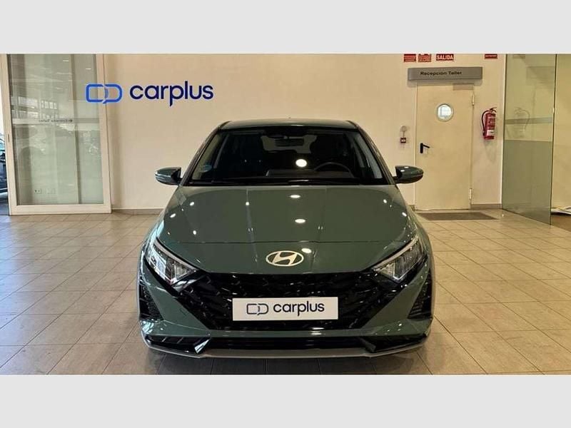 Usado Hyundai i20 101 CV (74 kW) 2025 Blanco Utilitario