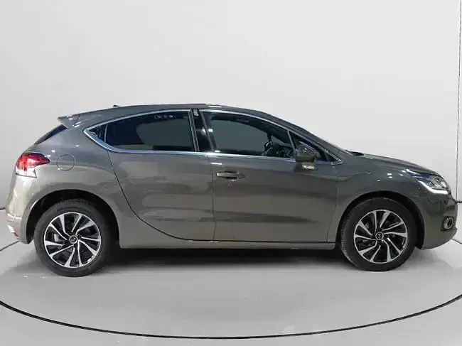 Usado DS Automobiles DS4 120 CV (88 kW) 2018 Gris