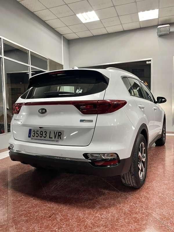 Usado Kia Sportage 136 CV (100 kW) 2022 Blanco SUV