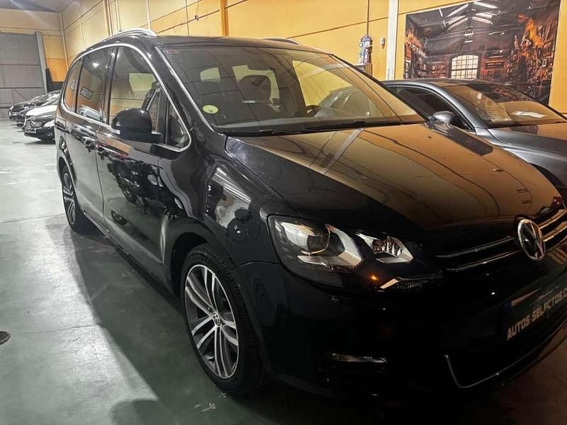 Usado VW Sharan Sport 150 CV (110 kW) 2019 Negro Monovolumen