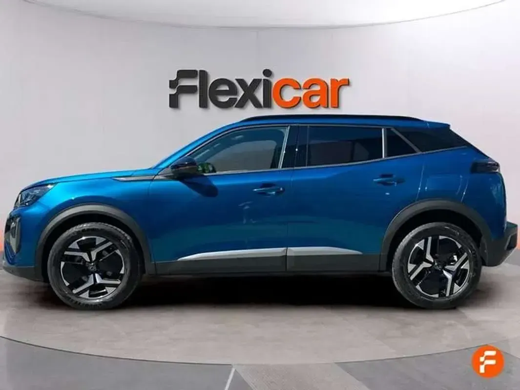Usado Peugeot 2008 Allure 101 HP (74 kW) 2025 Azul SUV