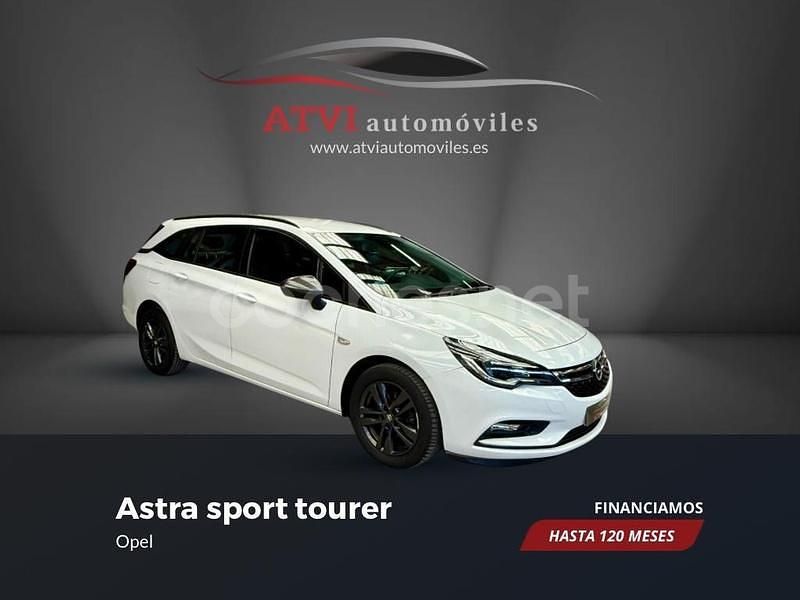 Blanco Usado 2018 Opel Astra Selective Familiar | 8990 € (Un poco caro) - Imagen 1/4