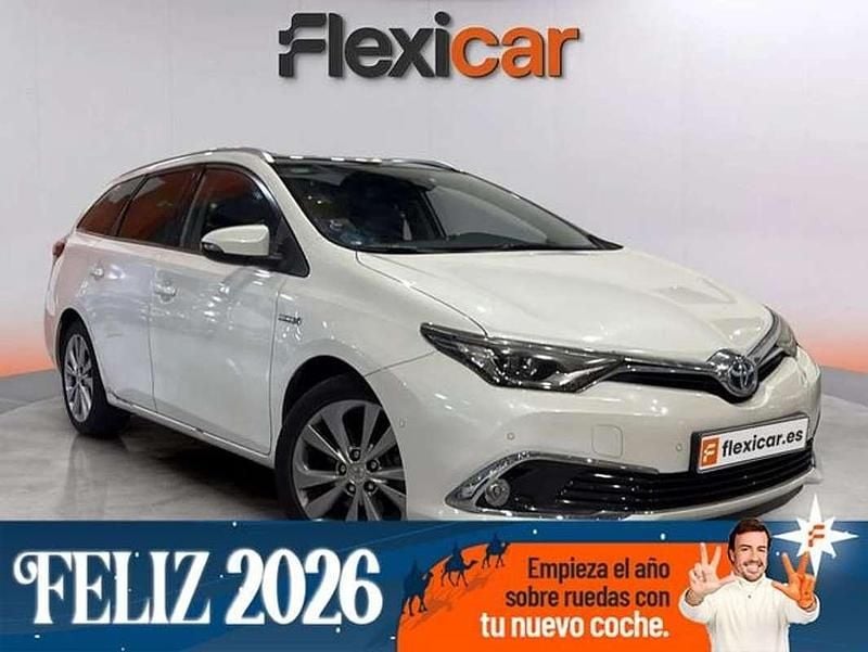 Blanco Usado 2017 Toyota Auris Touring Sports Active Familiar | 14.290 € (Precio justo) - Imagen 1/4