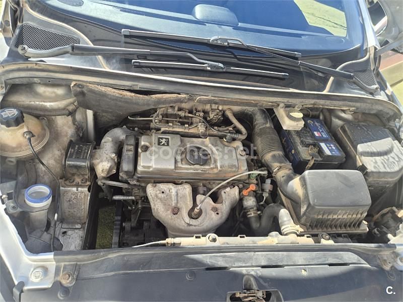 Usado Peugeot 307 75 CV (55 kW) 2003 Gris / plata Berlina