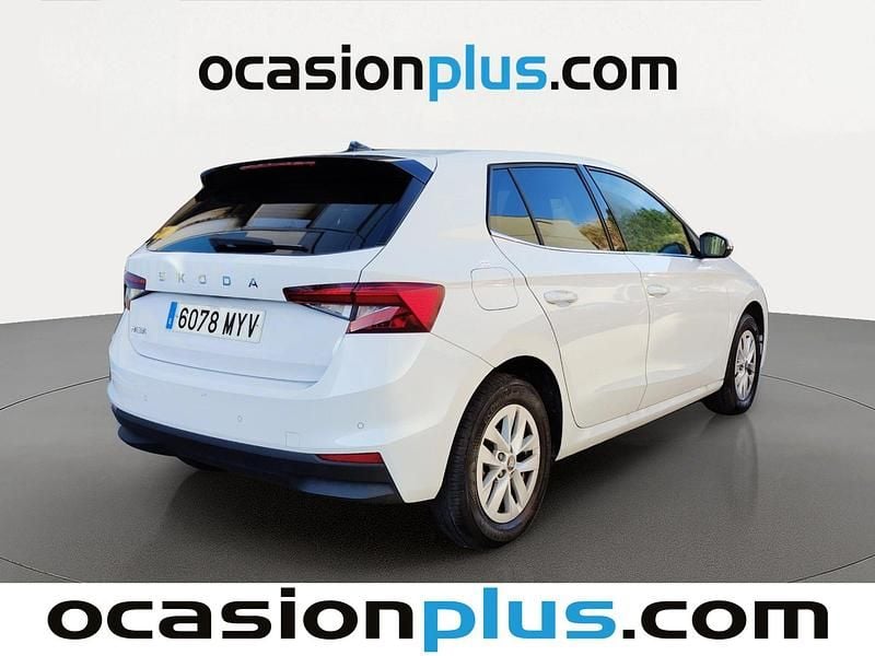 Usado Skoda Fabia Selection 95 CV (69 kW) 2025 Blanco Utilitario