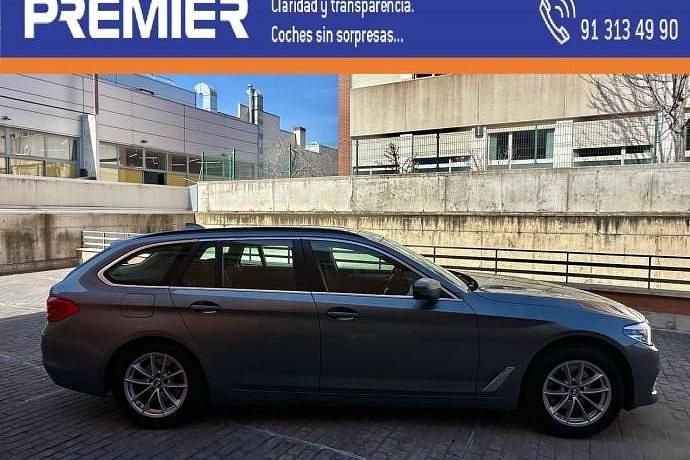 Azul Usado 2019 BMW 520 Familiar | 28.490 € (Precio justo) - Imagen 1/4