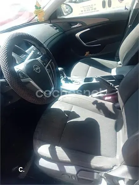 Usado Opel Insignia Selective 130 CV (95 kW) 2011 Negro Berlina