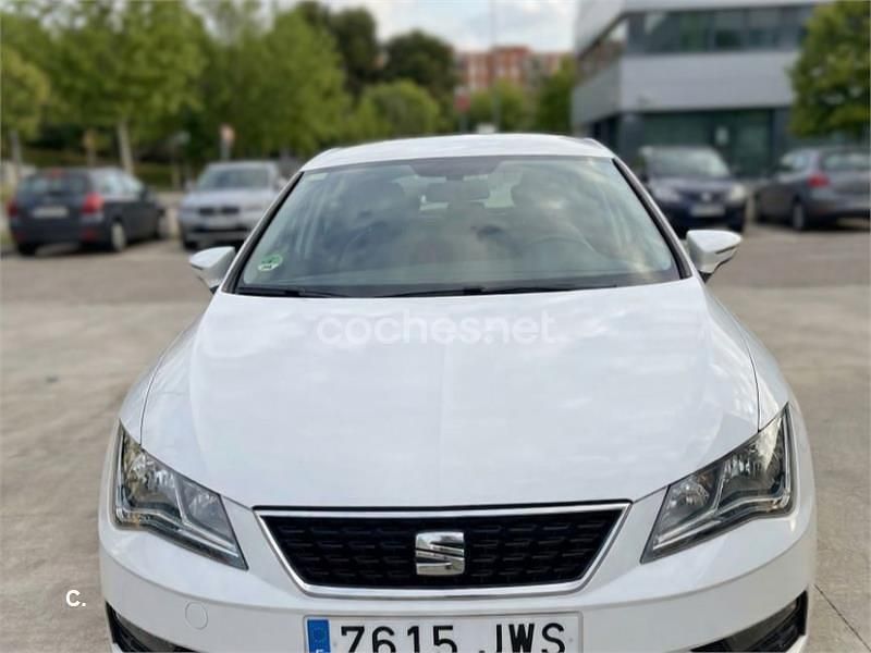 Usado Seat Leon Style 115 CV (84 kW) 2017 Blanco Berlina