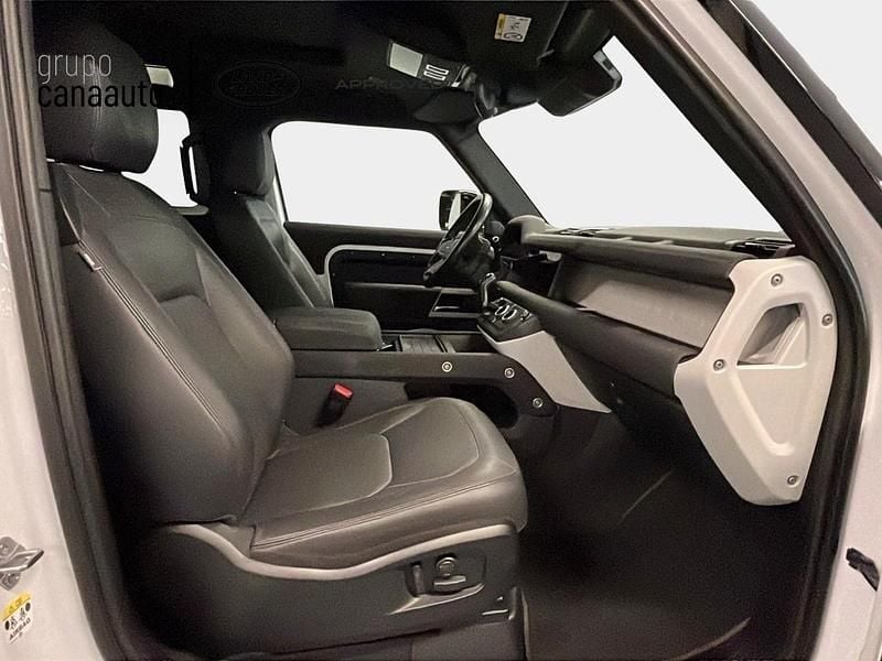 Usado Land Rover Defender SE 200 HP (147 kW) 2022 Branco SUV