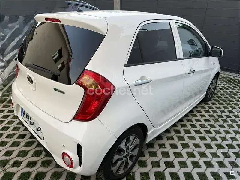 Usado Kia Picanto 66 CV (48 kW) 2016 Blanco Utilitario