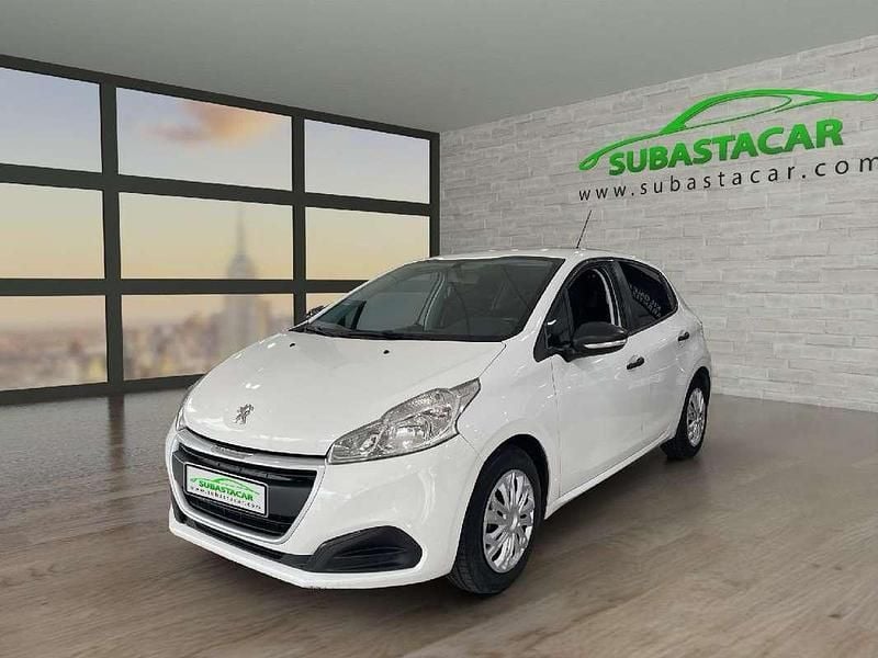 Usado Peugeot 208 Access 75 CV (55 kW) 2016 Blanco Utilitario
