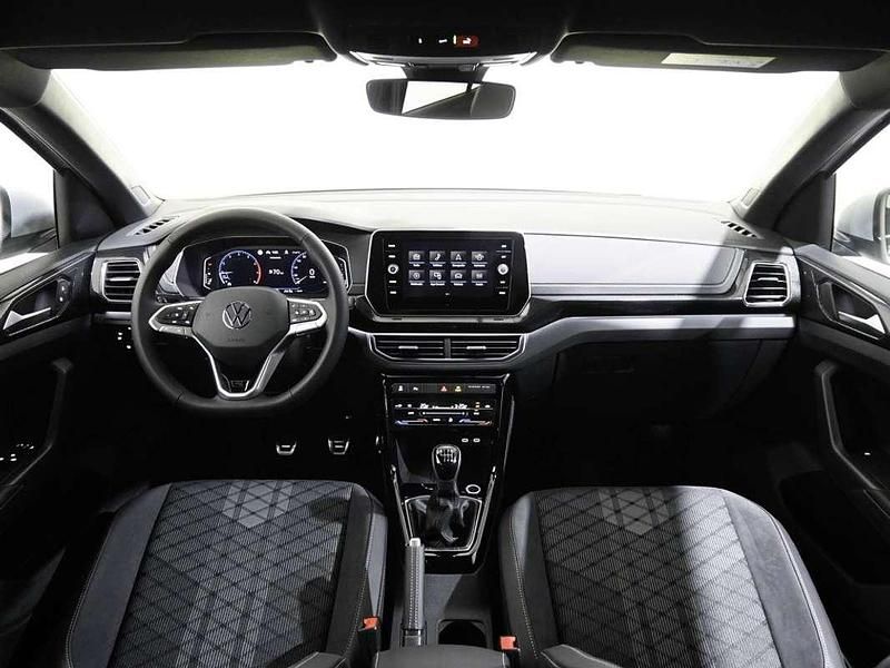 Usado VW T-Cross R-line 116 CV (85 kW) 2025 Plateado SUV