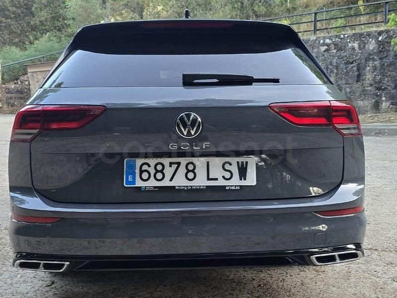 Usado VW Golf VIII R-line 150 CV (110 kW) 2021 Gris / plata Familiar