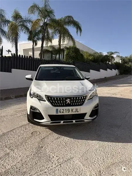 Usado Peugeot 3008 Allure 130 CV (95 kW) 2018 Blanco SUV