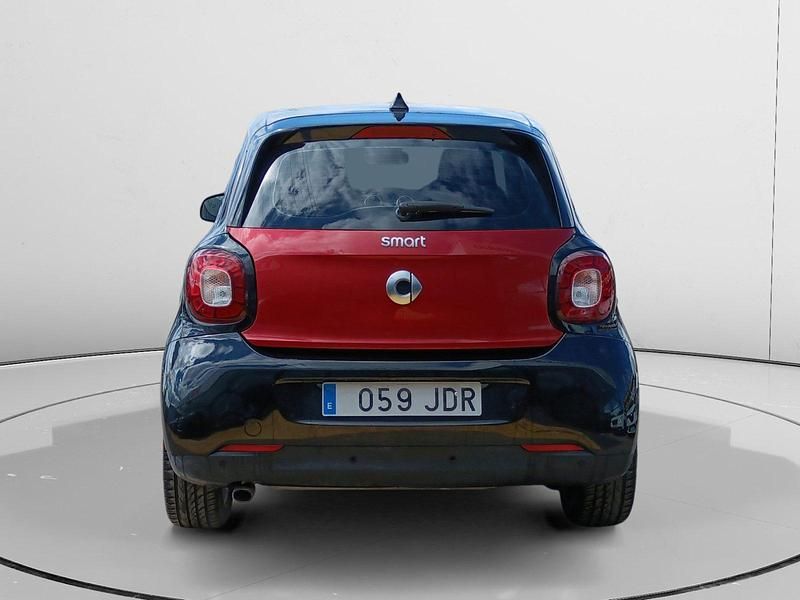 Usado Smart ForFour Prime 71 CV (52 kW) 2015 Negro Utilitario