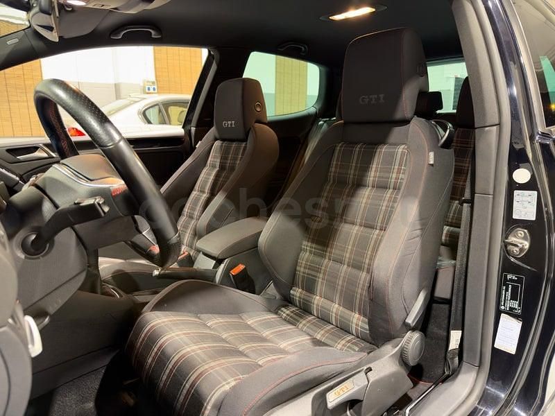 Usado VW Golf VII GTI 211 CV (155 kW) 2012 Negro Berlina