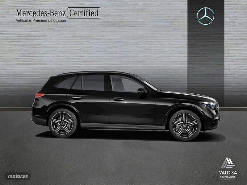 Usado Mercedes GLC300 AMG line 333 CV (244 kW) 2024 Negro