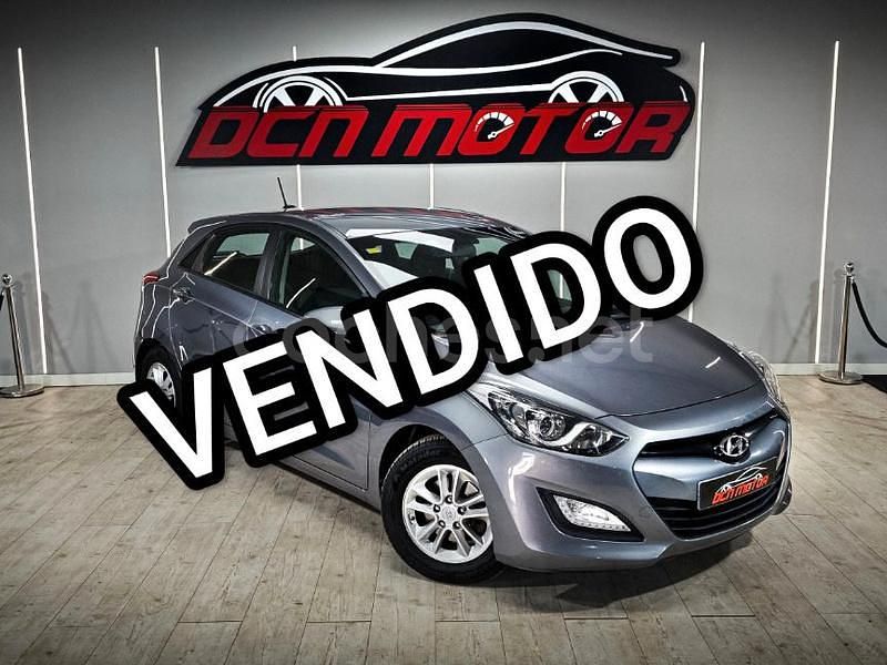 Gris / plata Usado 2015 Hyundai i30 Sport Berlina | 9900 € (Precio justo) - Imagen 1/4