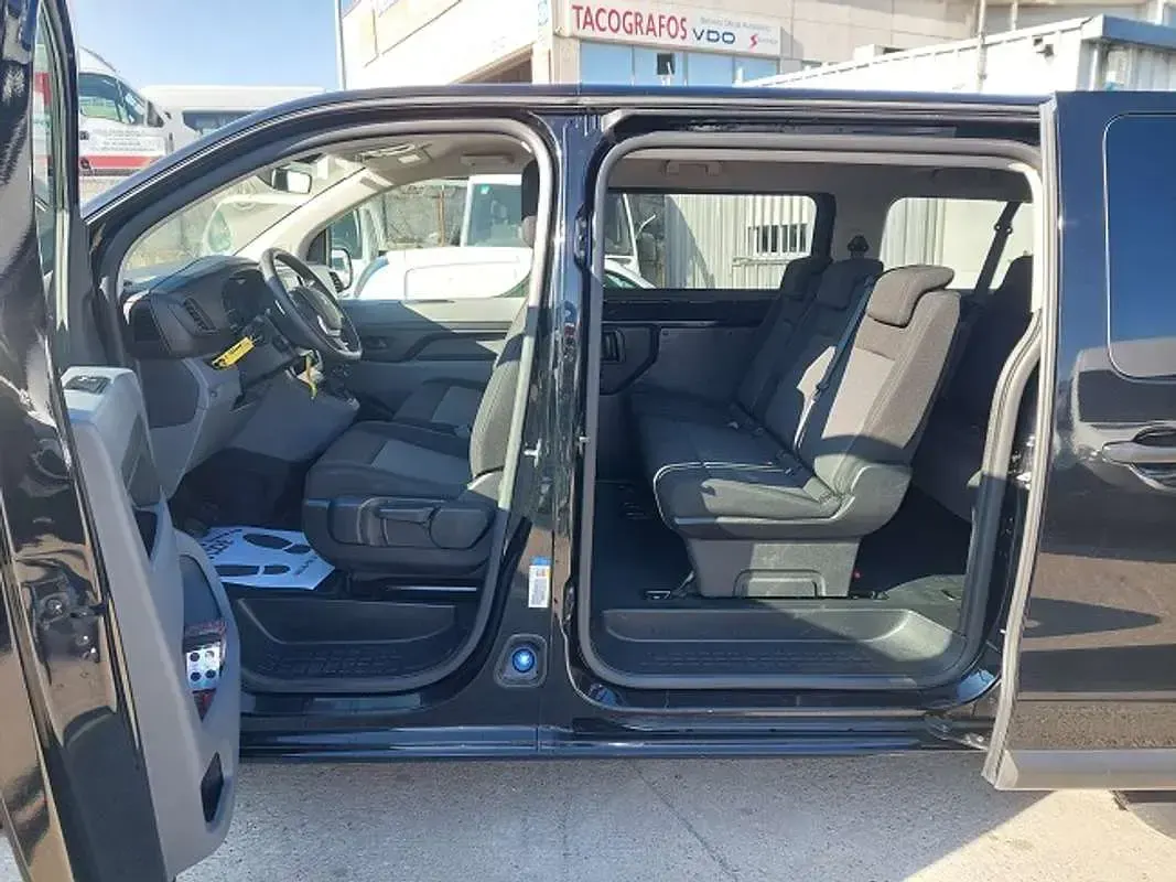 Usado Peugeot Expert S 122 CV (89 kW) 2022 Negro Van