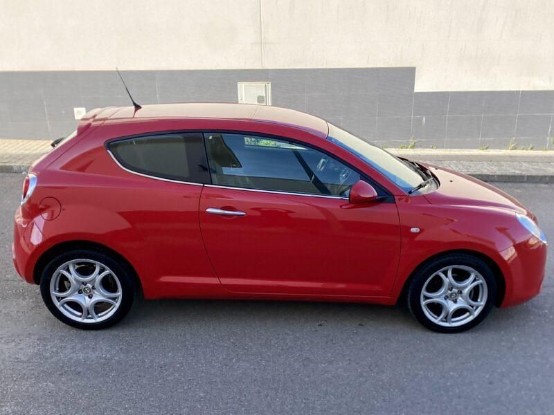 Usado Alfa Romeo MiTo Distinctive 120 CV (88 kW) 2010 Rojo Utilitario