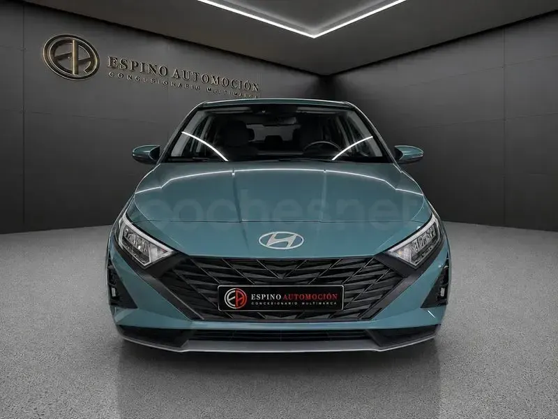 Usado Hyundai i20 79 CV (58 kW) 2024 Verde Utilitario