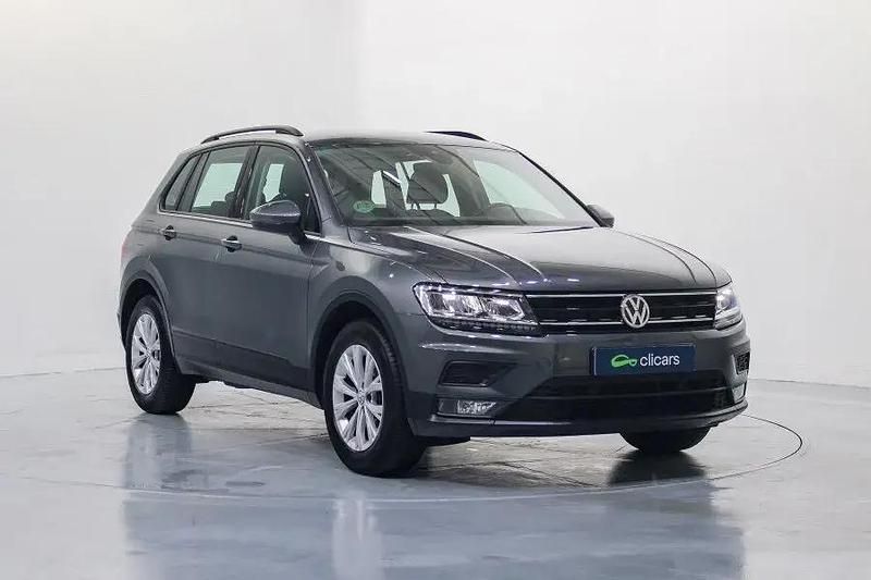 Usado VW Tiguan Edition 125 HP (91 kW) 2017 Cinzento SUV