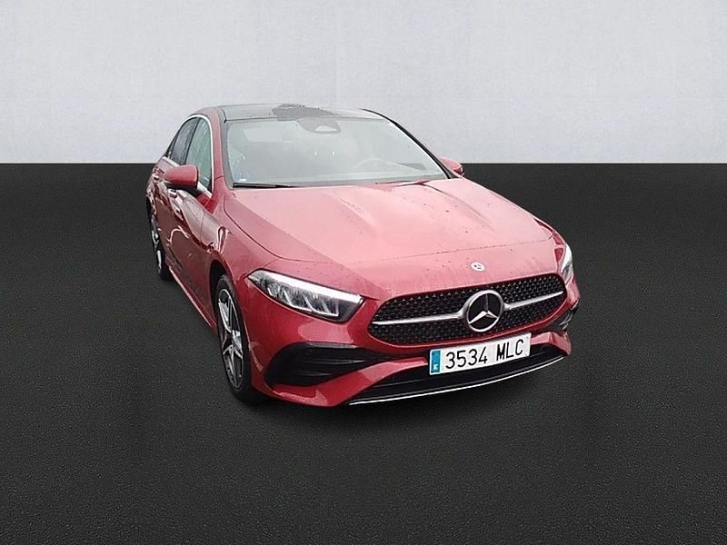 Usado Mercedes A160 218 CV (160 kW) 2023 Rojo Berlina