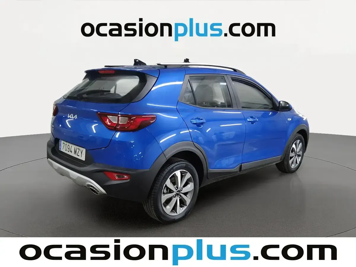 Usado Kia Stonic 100 CV (73 kW) 2025 Azul SUV
