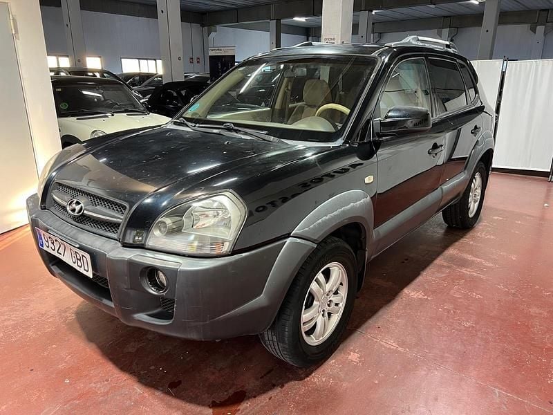 Usado Hyundai Tucson Comfort 142 CV (104 kW) 2008 Negro SUV