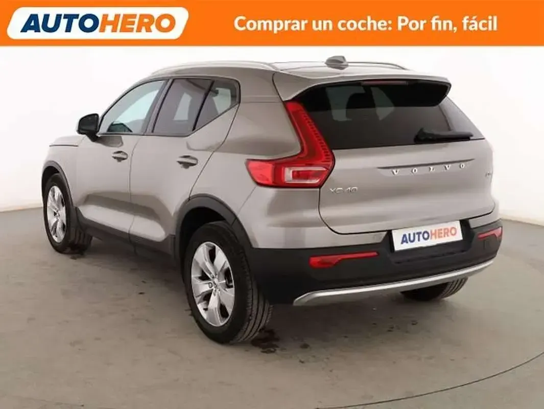 Usado Volvo XC40 Business Edition 150 CV (110 kW) 2020 Amarillo SUV