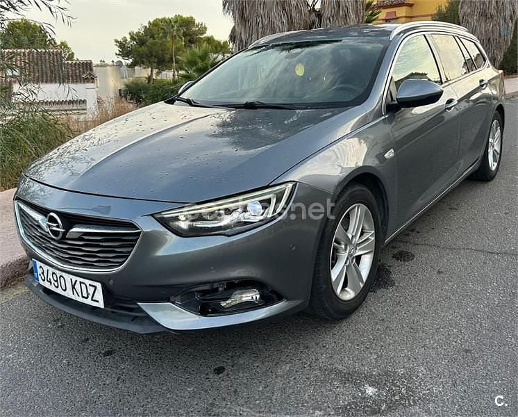 Usado Opel Insignia Excellence 170 HP (125 kW) 2017 Cinzento Carrinha