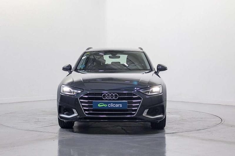 Usado Audi A4 Advanced 163 CV (119 kW) 2019 Azul Familiar