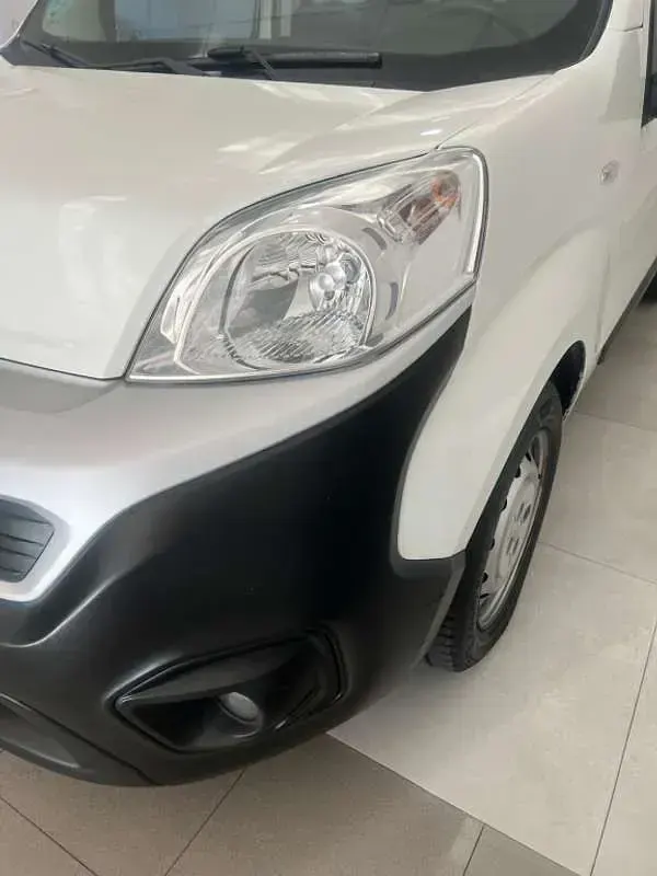 Usado Fiat Fiorino 95 CV (69 kW) 2021 Blanco Monovolumen