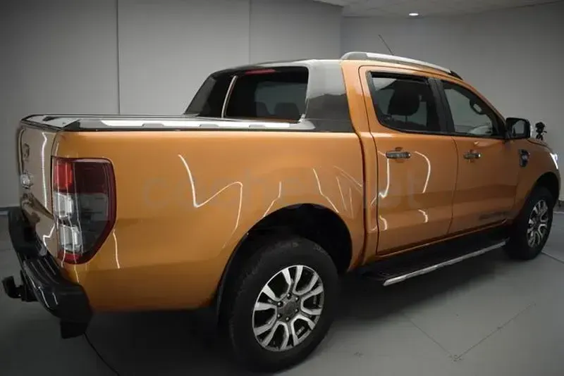 Usado Ford Ranger Wildtrack 200 CV (147 kW) 2019 Naranja Pickup/Camioneta