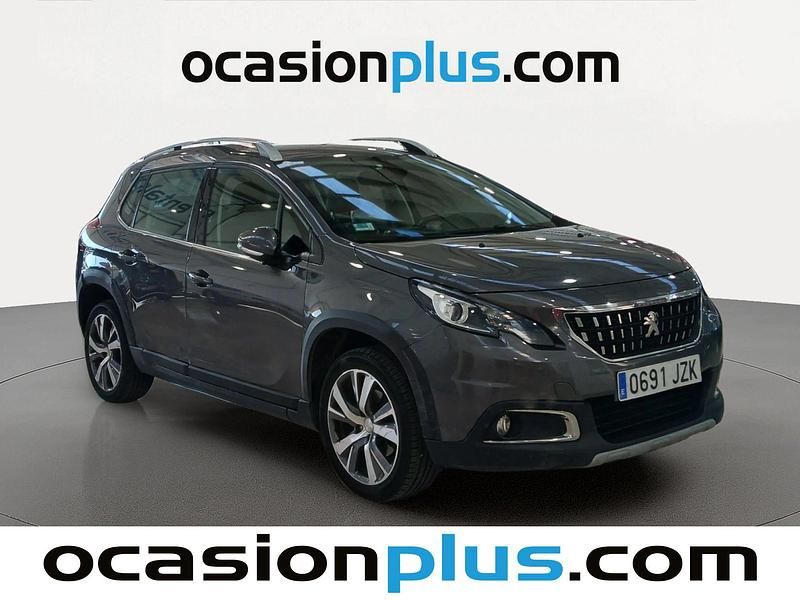 Usado Peugeot 2008 Allure 110 CV (80 kW) 2017 Gris plata SUV