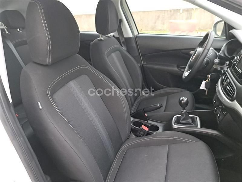 Usado Fiat Tipo Pop 120 CV (88 kW) 2019 Blanco Berlina