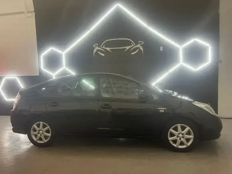 Usado Toyota Prius 112 CV (82 kW) 2007 Negro Utilitario