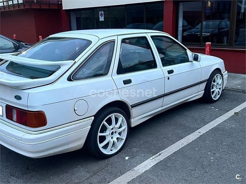 Usado Ford Sierra 123 CV (90 kW) 1987 Blanco Berlina