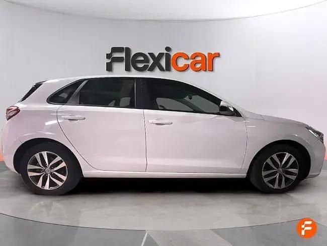 Brugt Hyundai i30 GO! 120 HK (88 kW) 2019 Beige