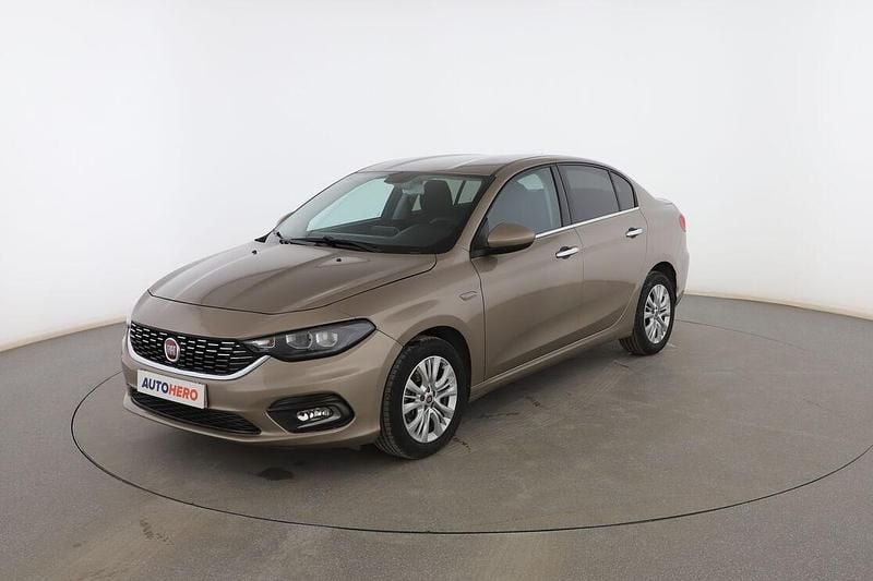 Marrón Usado 2019 Fiat Tipo Lounge Berlina | 11.699 € (Precio justo) - Imagen 1/3