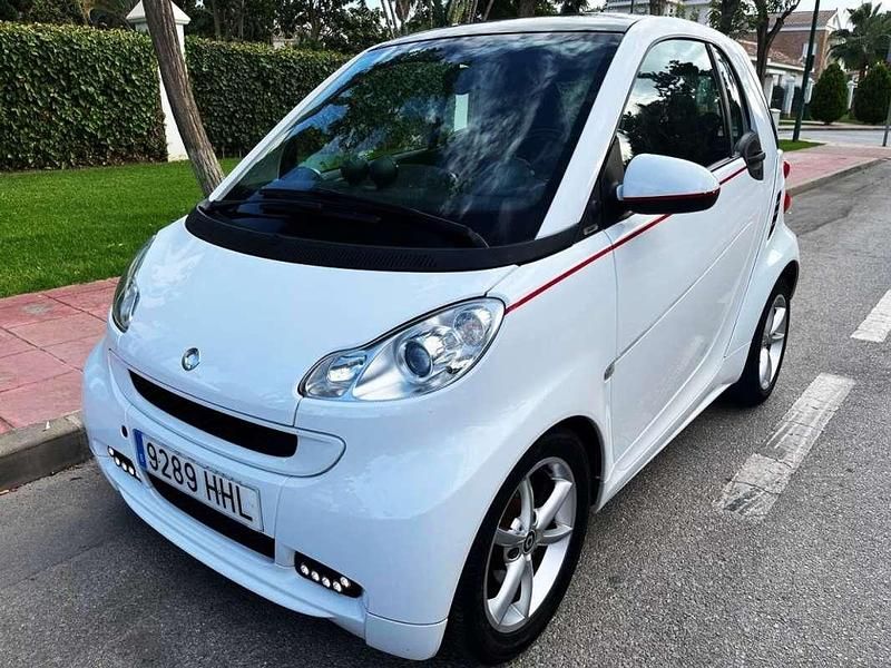 Blanco Usado 2011 Smart ForTwo Coupé Utilitario | 5000 € - Imagen 1/4
