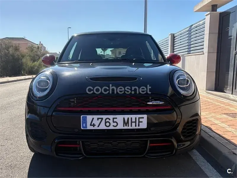 Usado Mini John Cooper Works 231 CV (169 kW) 2018 Negro Utilitario