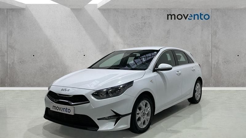 Usado Kia Ceed 136 CV (100 kW) 2023 Blanco Utilitario