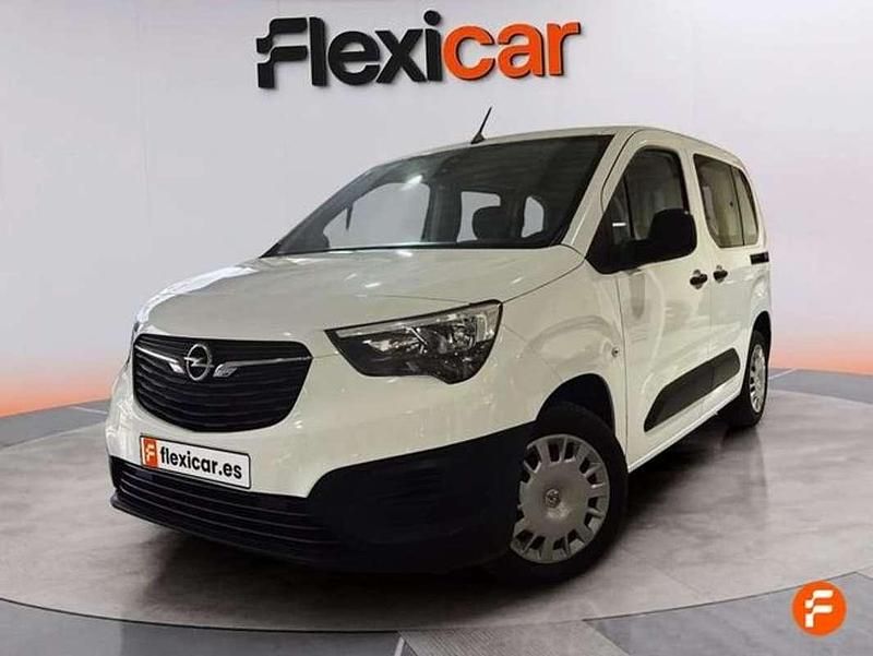 Usado Opel Combo Life Edition 102 CV (75 kW) 2022 Blanco Monovolumen