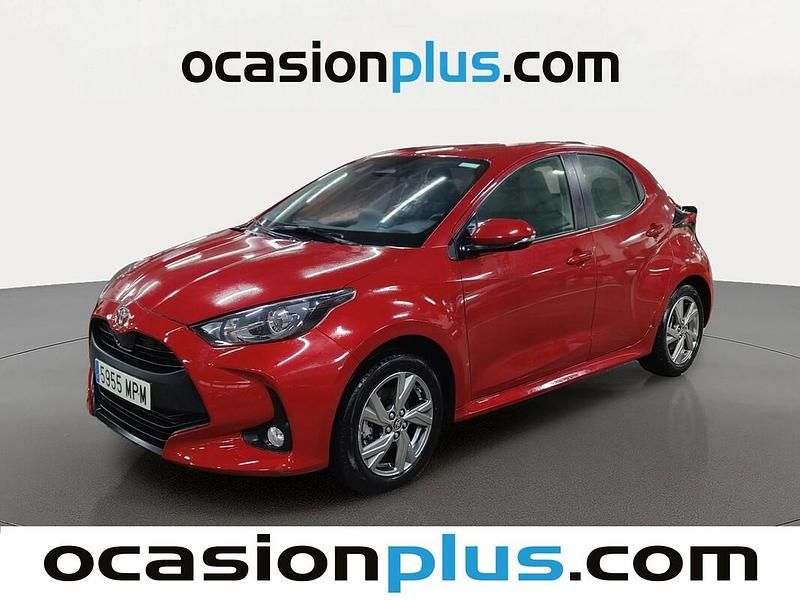 Rojo Usado 2024 Toyota Yaris Active | 16.091 € (Super precio) - Imagen 1/4