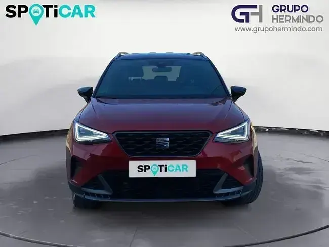 Usado Seat Arona FR 115 CV (84 kW) 2024 Rojo SUV