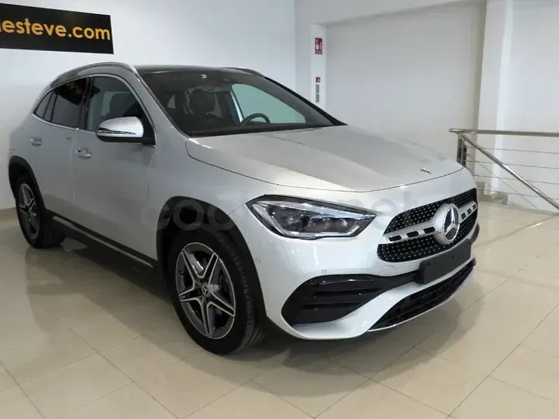 Usado Mercedes GLA250 218 CV (160 kW) 2021 Gris / plata SUV
