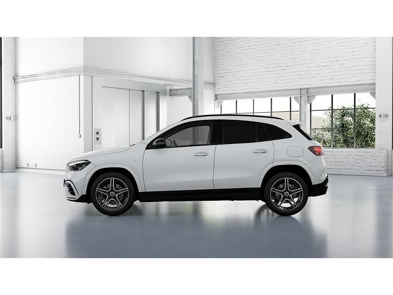 Usado Mercedes GLA250 218 CV (160 kW) 2024 Blanco polar SUV