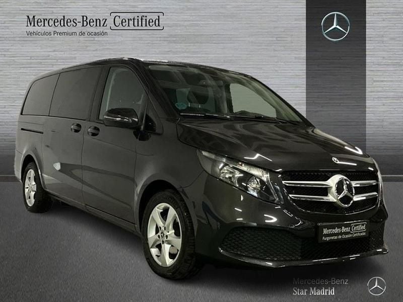 Usado Mercedes V220 163 CV (119 kW) 2023 Gris Monovolumen