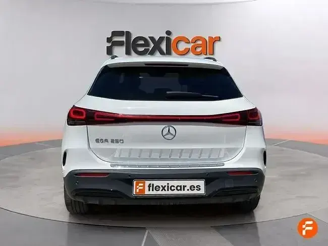 Usado Mercedes EQA250 139 kW (190 CV) 2021 Blanco SUV